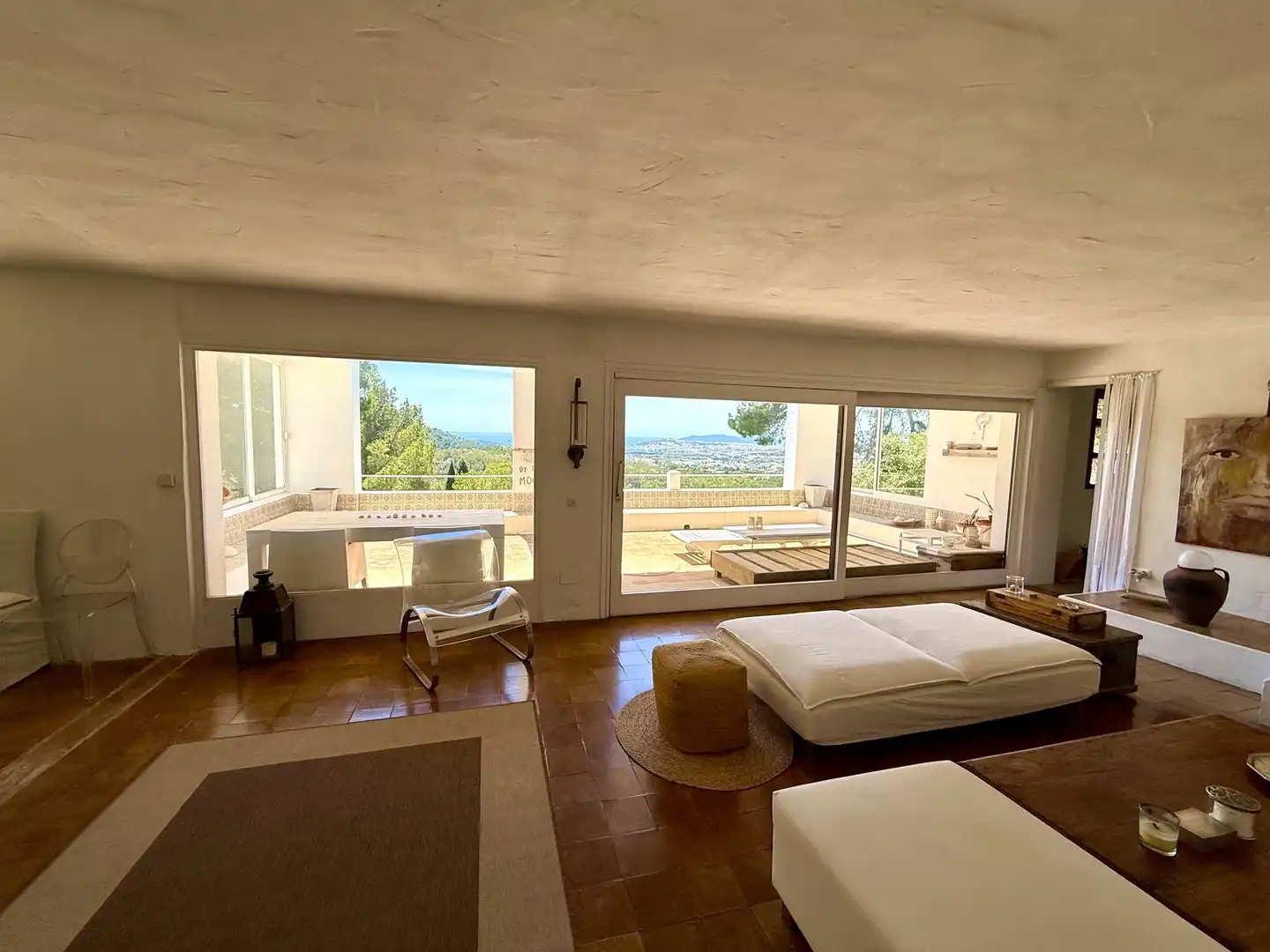 Sala d'estar de Finca rústica en venda en Santa Eulària des Riu amb Aire condicionat, Calefacció i Jardí privat
