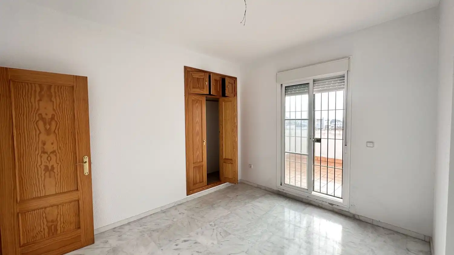 Ático en venta en Lebrija con Calefacción, Terraza y Trastero