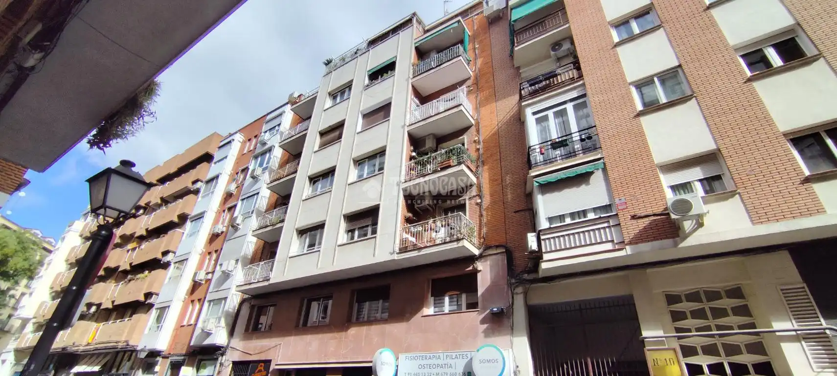 Vista exterior de Piso en venta en Madrid con Balcón