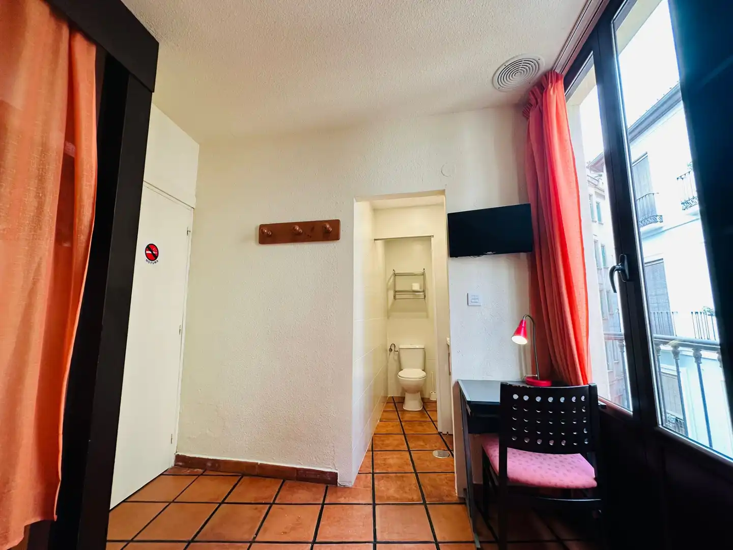 Estudio de alquiler en Calle Capuchinas, 8, Centro - Sagrario