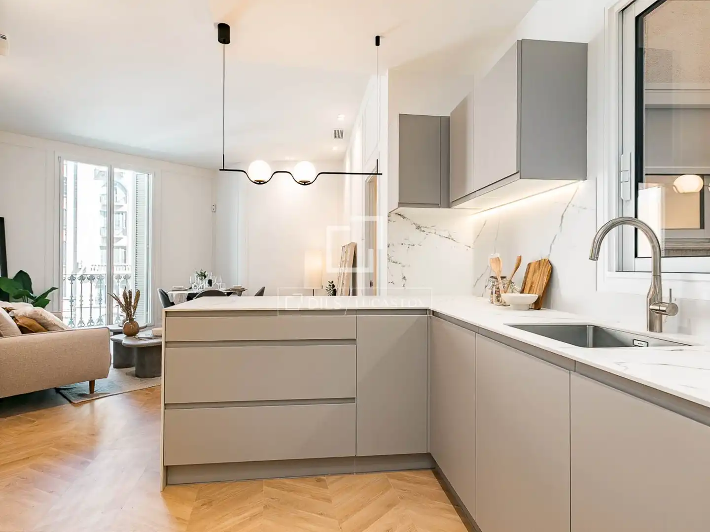 Cocina de Piso en venta en Barcelona con Aire acondicionado, Calefacción y Balcón