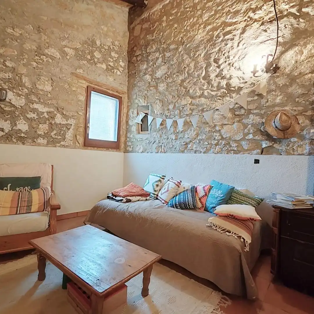 Habitación de Finca rústica en venta en Castellet i la Gornal con Jardín privado