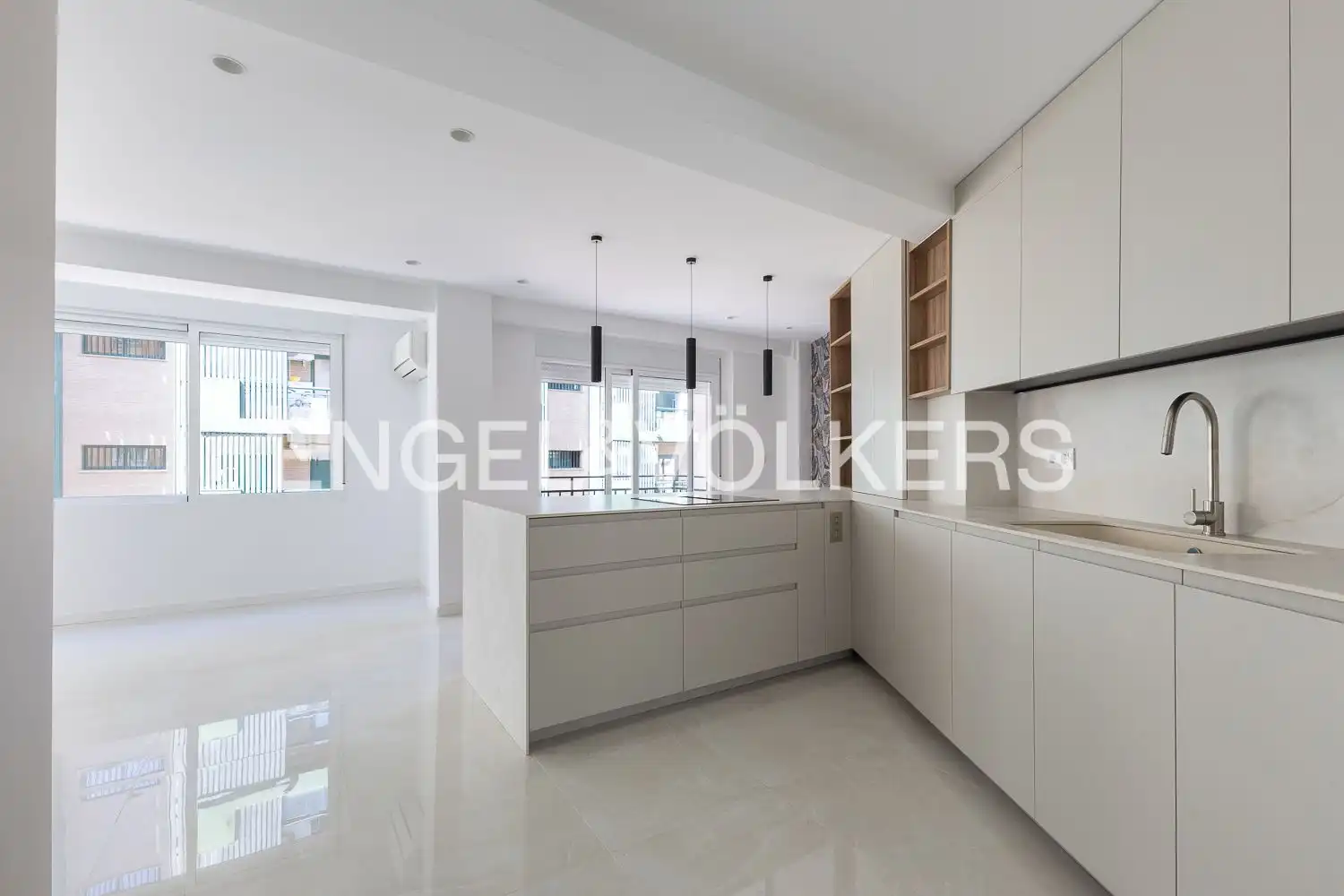 Cocina de Piso en venta en Valencia con Aire acondicionado, Calefacción y Balcón