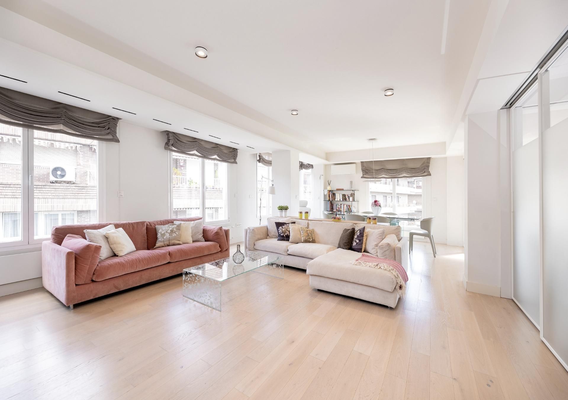 Sala d'estar de Pis en venda en  Granada Capital amb Aire condicionat