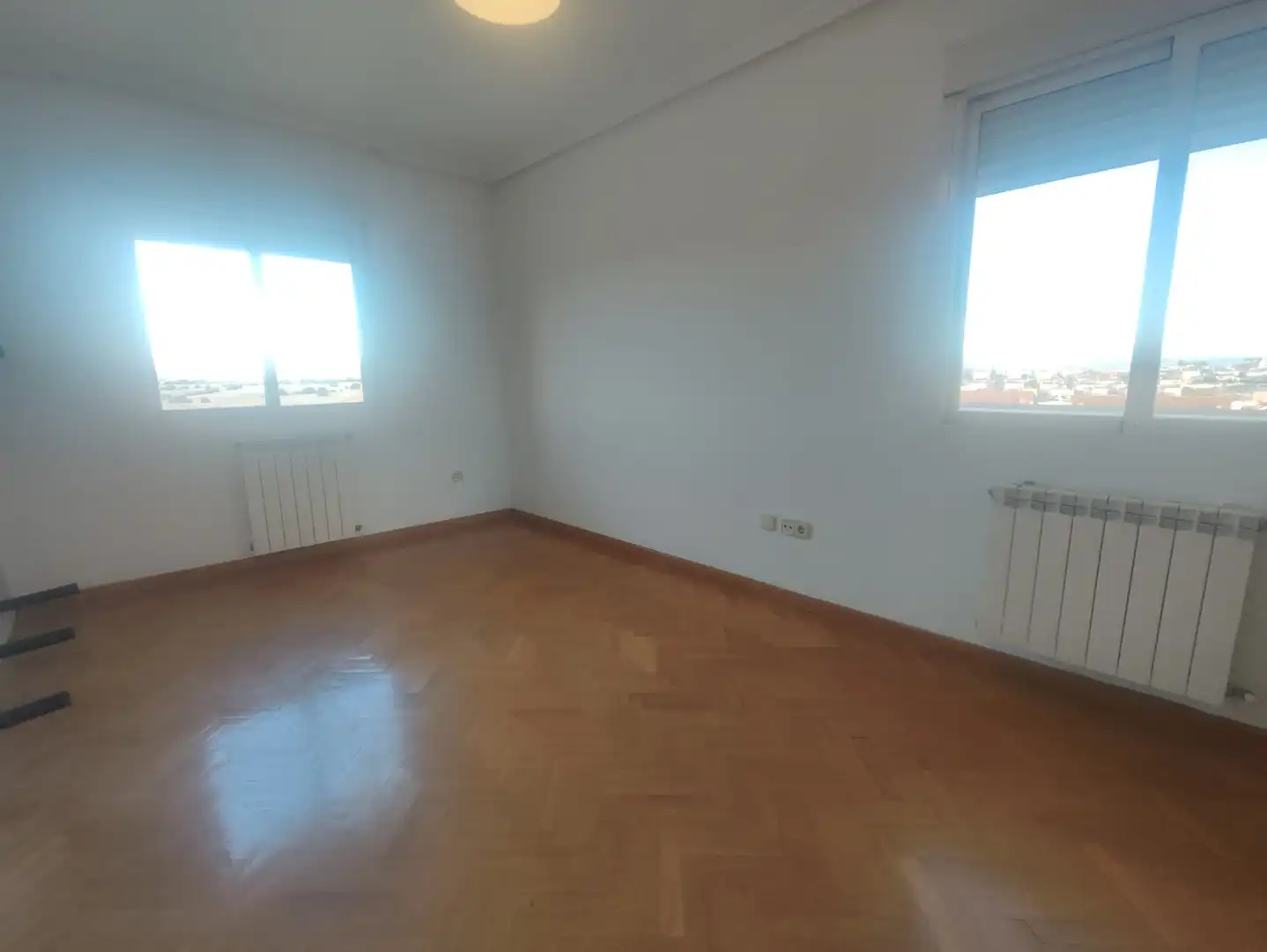 Schlafzimmer von Haus oder Chalet zum Verkauf in Villanueva de Perales mit Klimaanlage, Heizung und Privatgarten