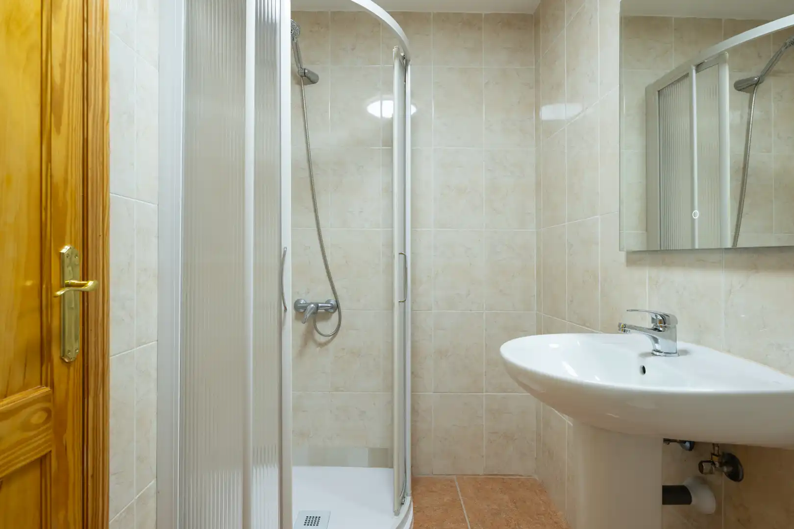 Bathroom of Flat for sale in Teror  with Storage room and Balcony