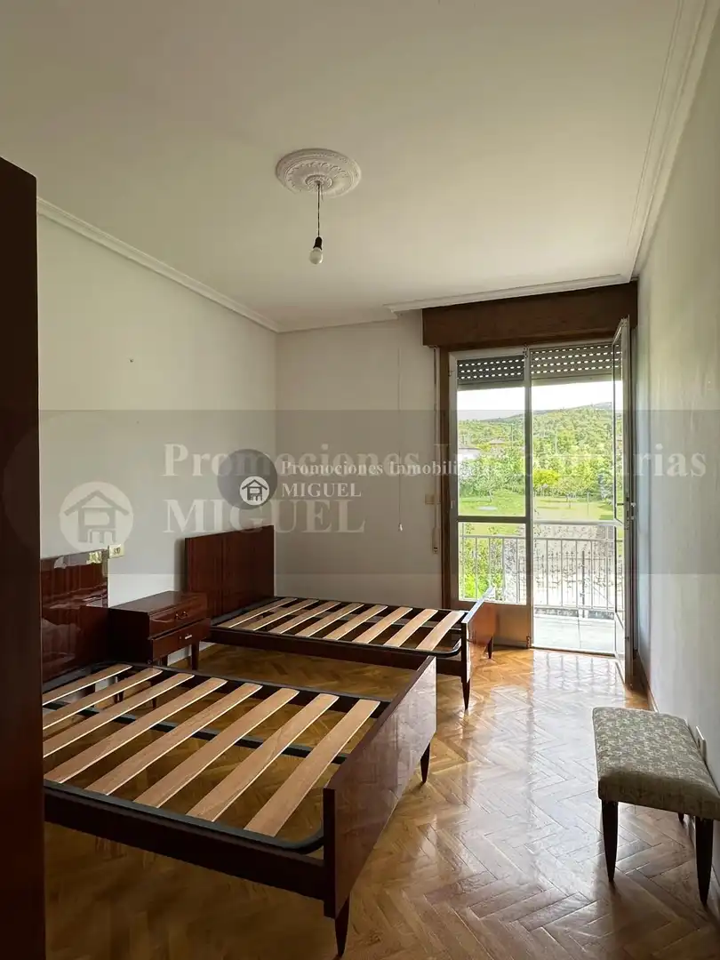 Chalet con jardín en venta en Verín, imagen 11