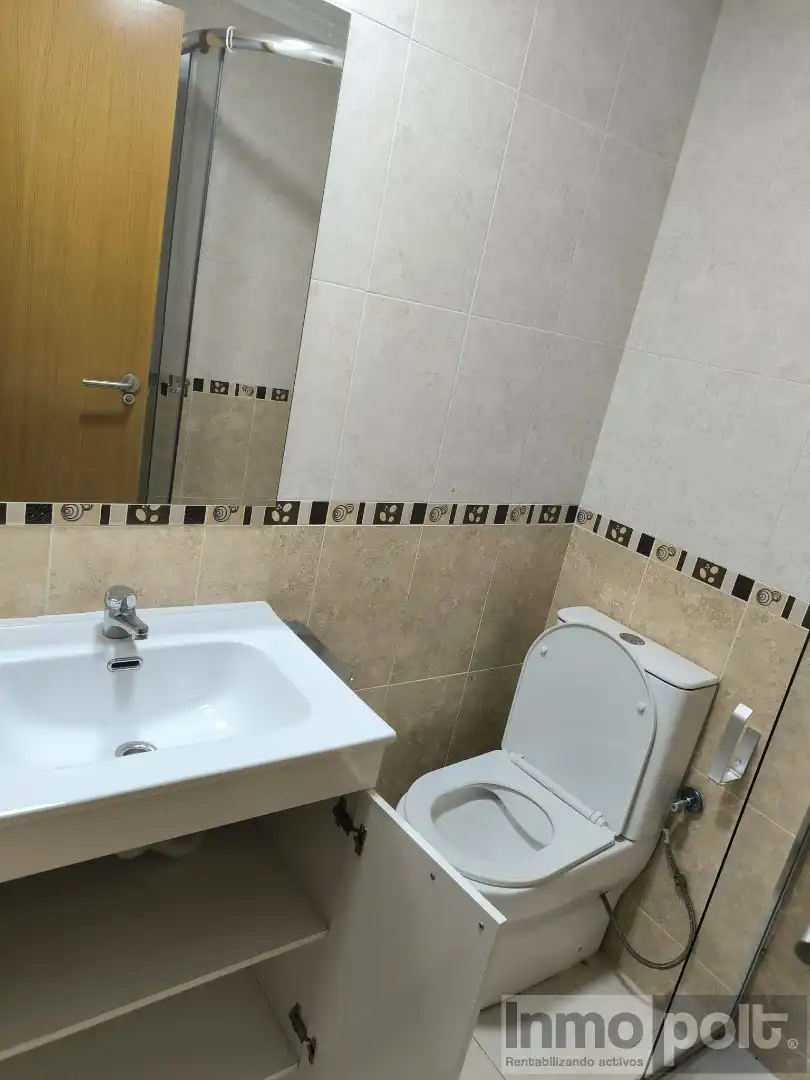Baño de Piso de alquiler en Murcia
