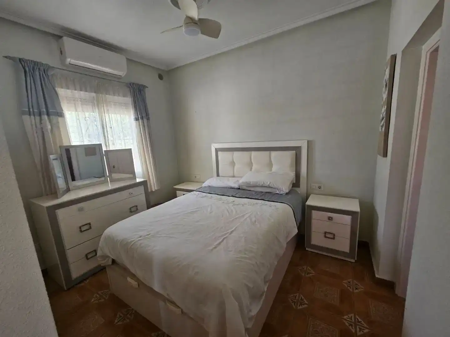 Dormitori de Casa o xalet en venda en Rojales amb Aire condicionat, Jardí privat i Piscina