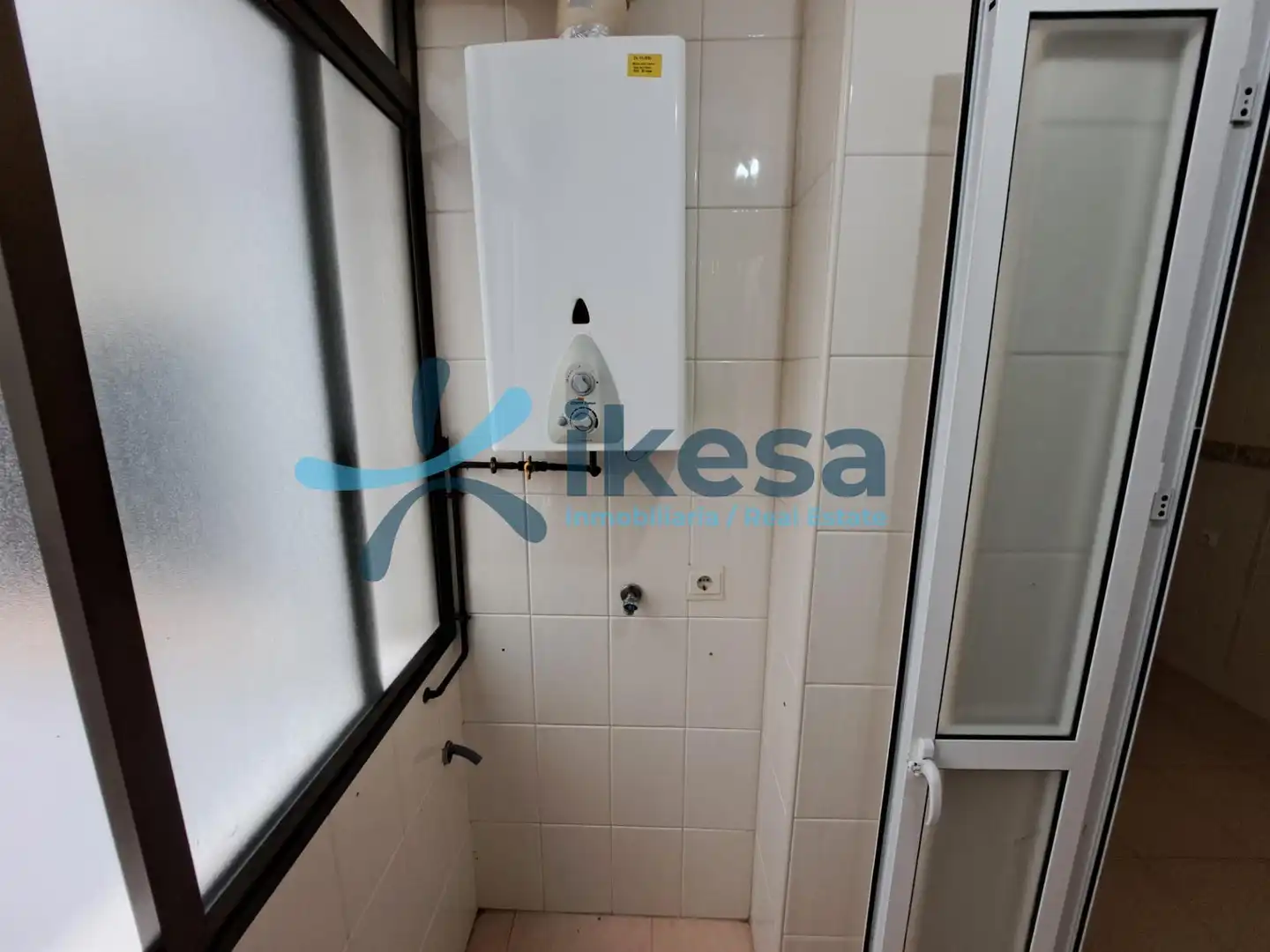 Badezimmer von Wohnung zum Verkauf in Huelva