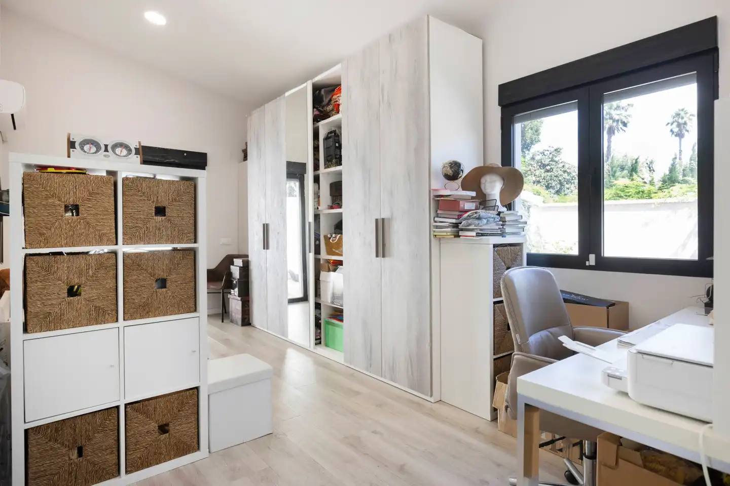Habitación de Casa adosada en venta en L'Eliana con Aire acondicionado y Jardín privado
