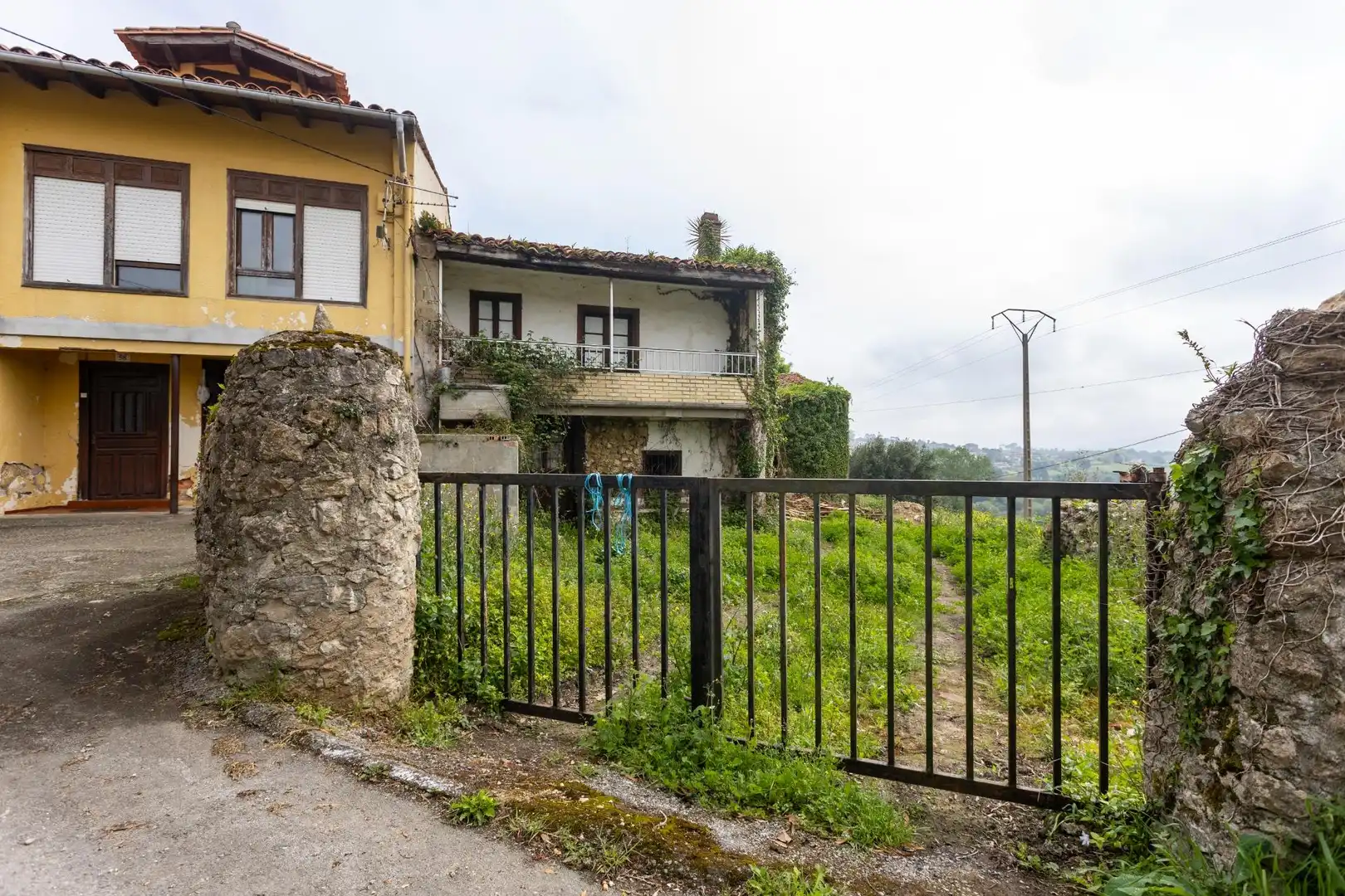 Residencial en venda en Valdáliga