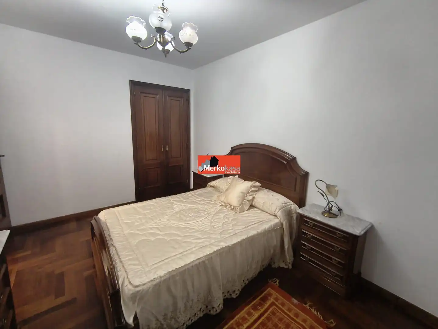 Habitación de Apartamento de alquiler en Lugo con Calefacción, Trastero y Amueblado