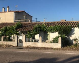 Exterior view of Country house for sale in Fresno Alhándiga  with Storage room