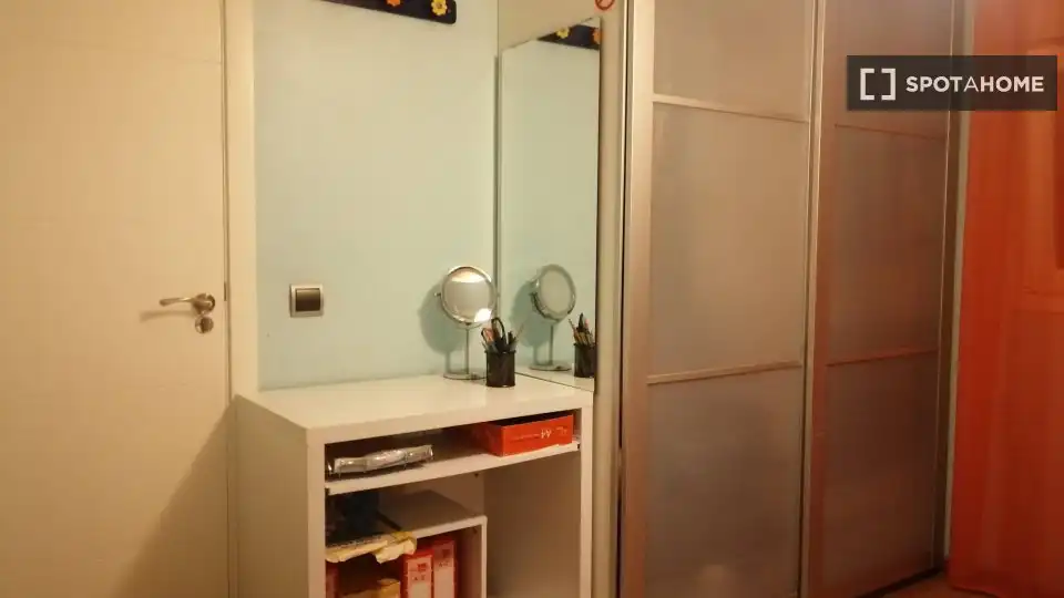 Habitació a Sevilla, Sevilla