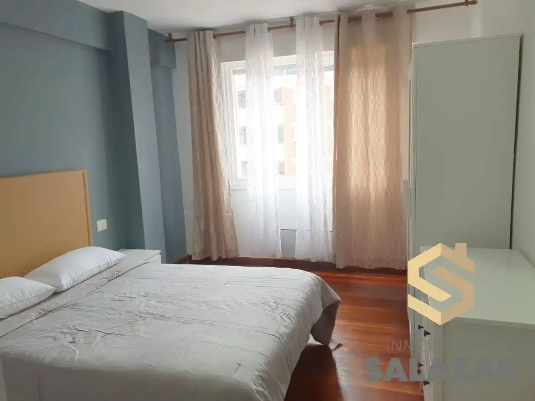 Habitación de Piso de alquiler en Bilbao  con Calefacción y Balcón