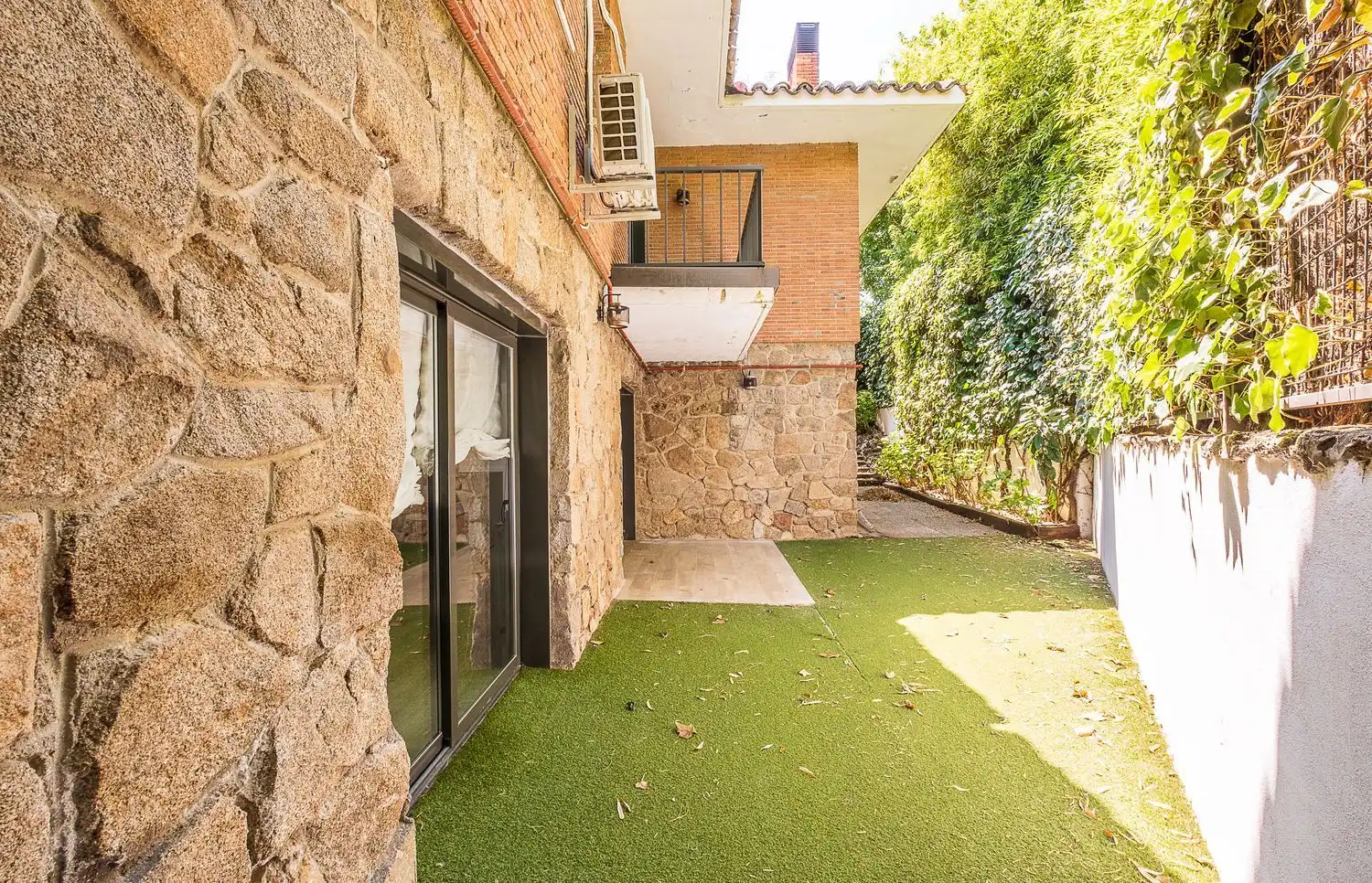 Villa mit Pool zur Miete in Osa Mayor, imagen 34
