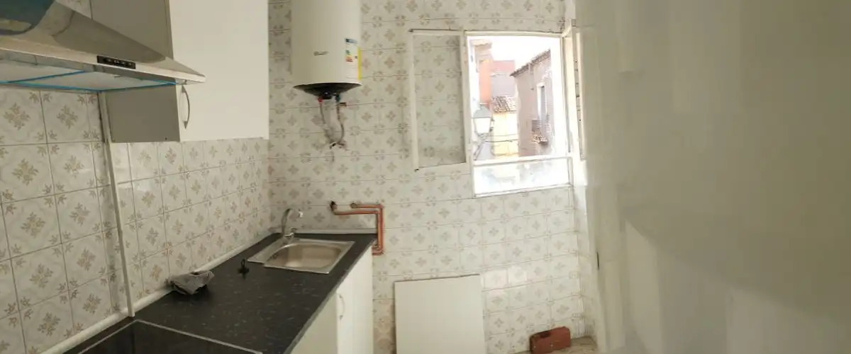Cuina de Planta baixa en venda en Talavera de la Reina amb Calefacció