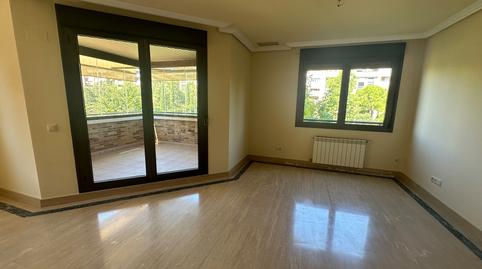 Photo 3 of Flat to rent in Calle Coto Blanco, Zona Monte El Pilar, Madrid