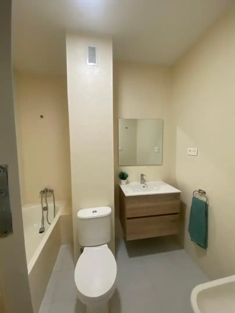 Wohnung zur Miete in Calle Pedro María Plano, Centro