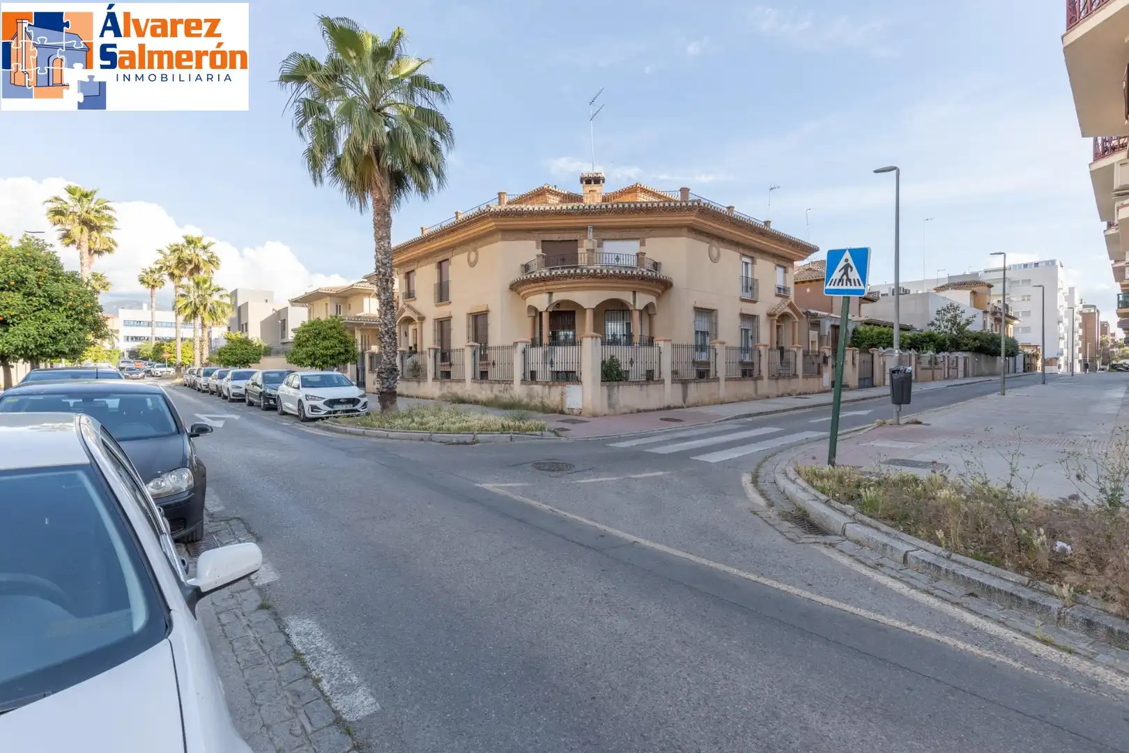 Exterior view of Houses for sale in Granada