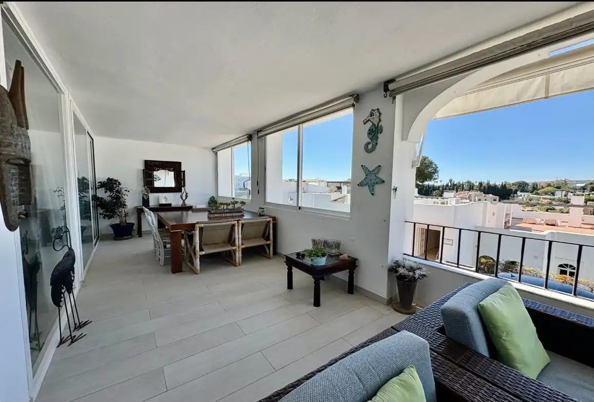 Living room of Apartments for sale in Benahavís  with Air Conditioner, Heating and Private garden