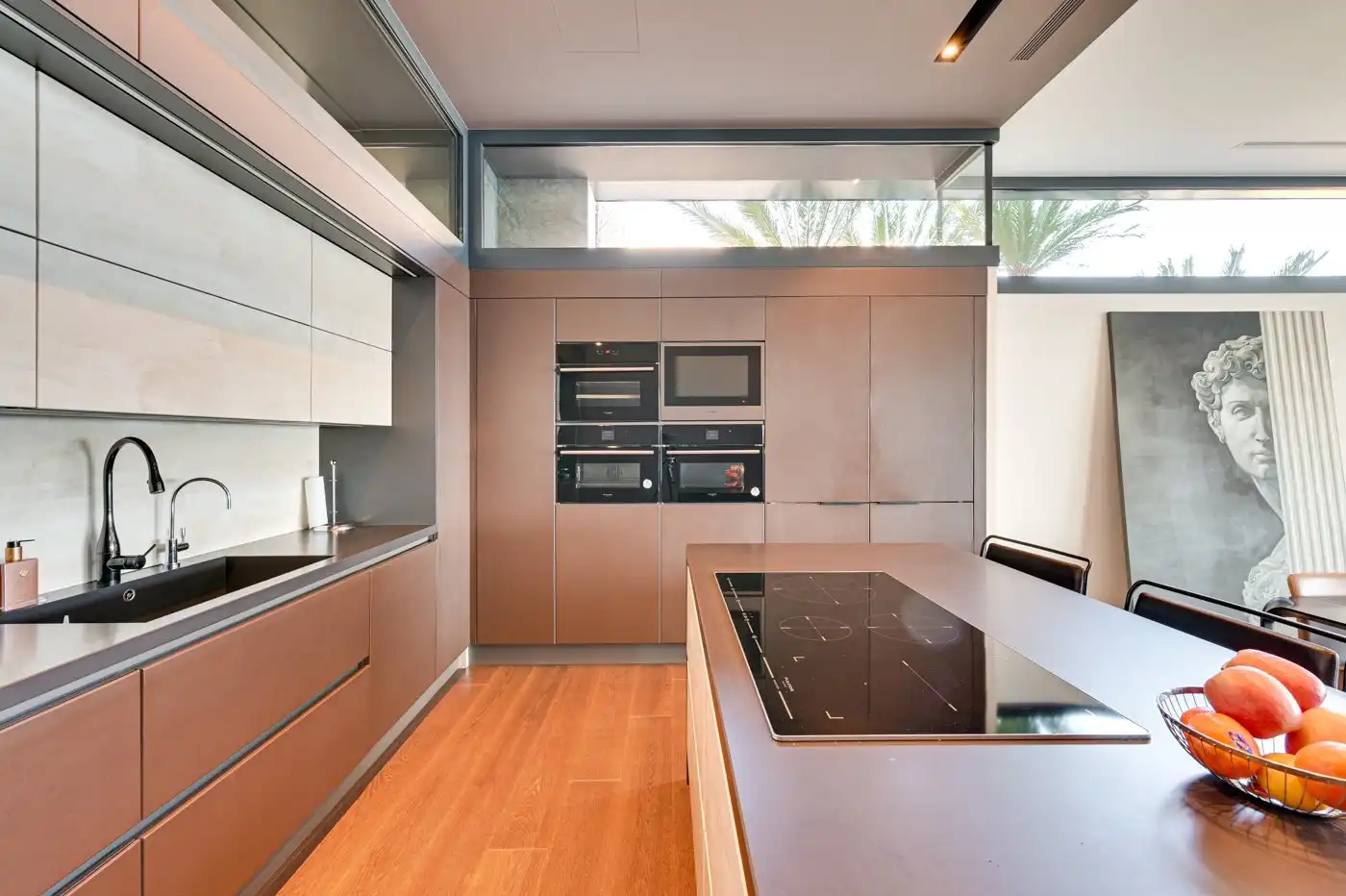 Küche von Haus oder Chalet zum Verkauf in Lloret de Mar mit Klimaanlage, Heizung und Privatgarten