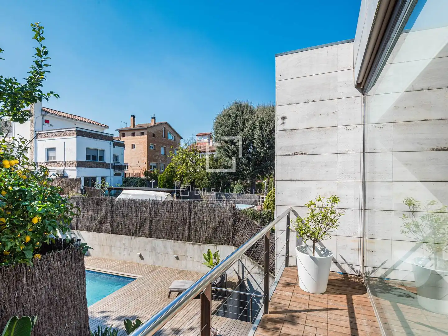 Vista exterior de Casa o xalet en venda en Sant Cugat del Vallès amb Aire condicionat, Calefacció i Terrassa