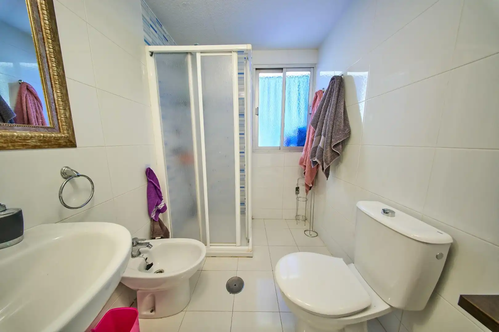 Bathroom of Flat for rent in Granada  with Heating, Terrace and Storage room