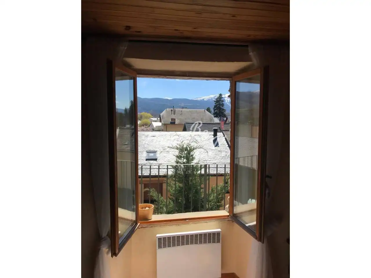 Exterior view of Flat for sale in Bourg - Madame  with Heating, Parquet flooring and Furnished
