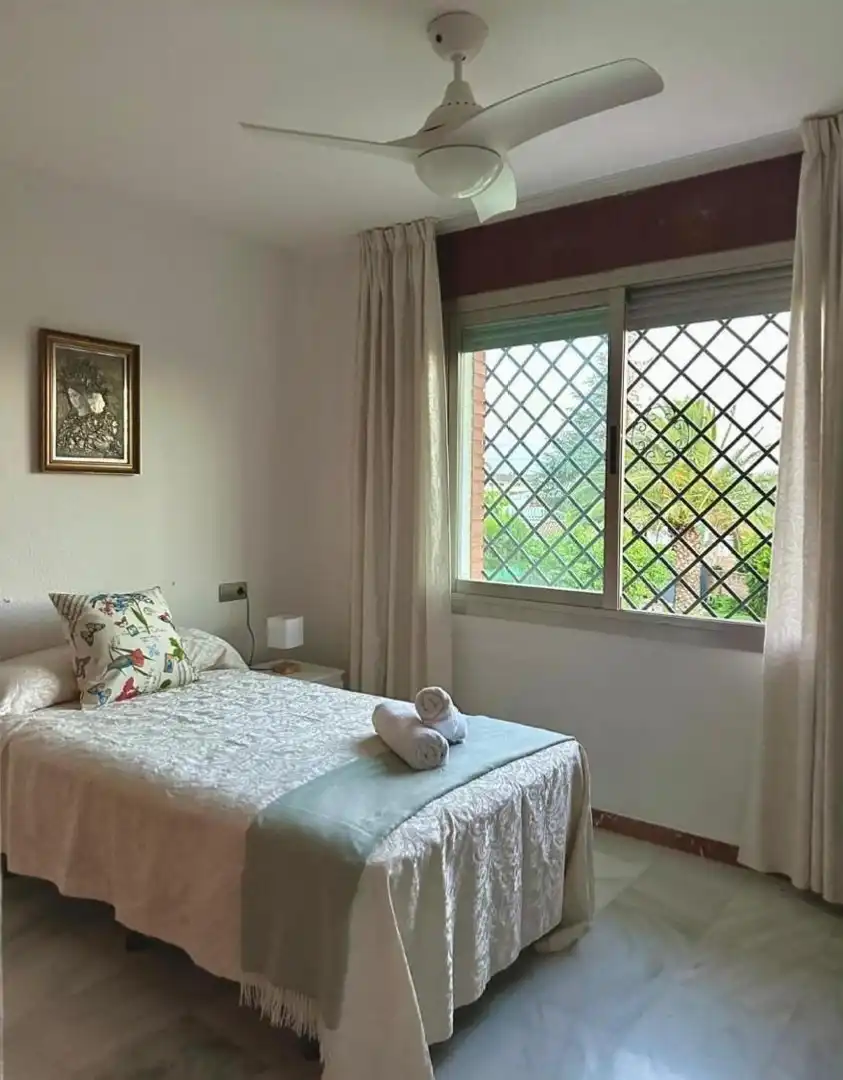 Dormitori de Casa o xalet en venda en Córdoba amb Aire condicionat, Jardí privat i Terrassa