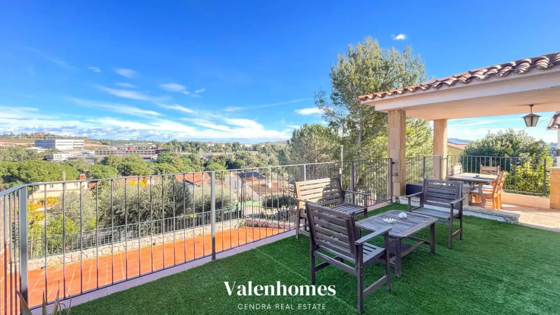 Terraza de Casa o chalet en venta en Viladecavalls con Aire acondicionado, Calefacción y Jardín privado