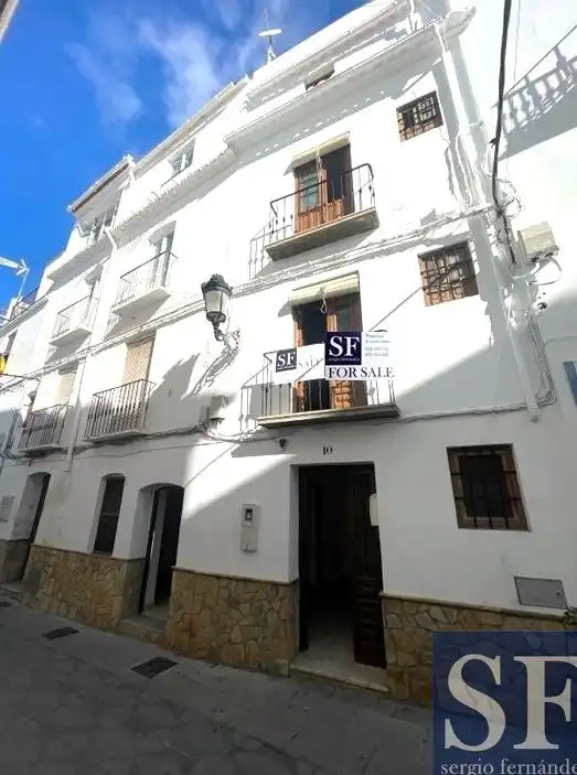 Adossat en venda a Cómpeta