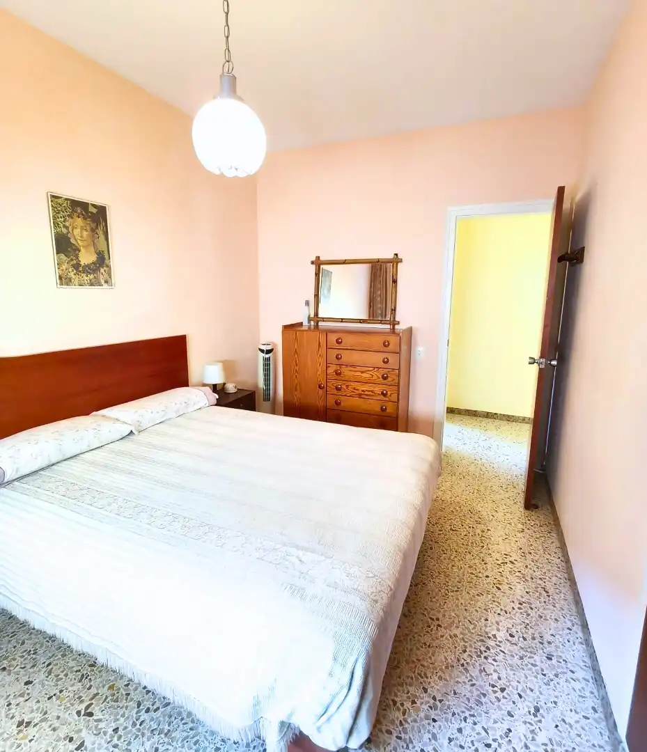 Habitación de Casa o chalet en venta en Vilanova i la Geltrú con Calefacción, Jardín privado y Terraza