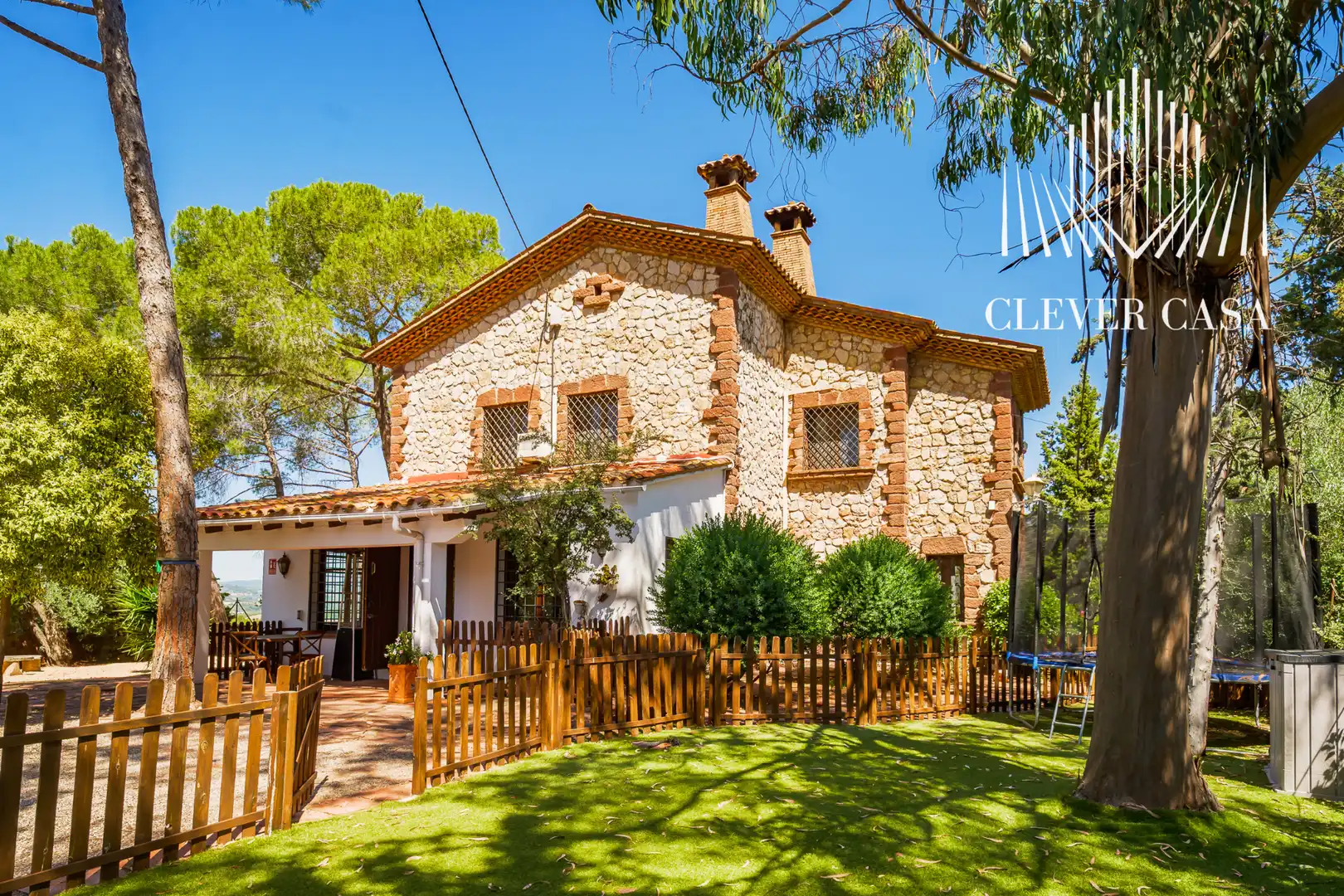 Vista exterior de Casa o chalet en venta en Castellví de Rosanes con Aire acondicionado, Calefacción y Jardín privado