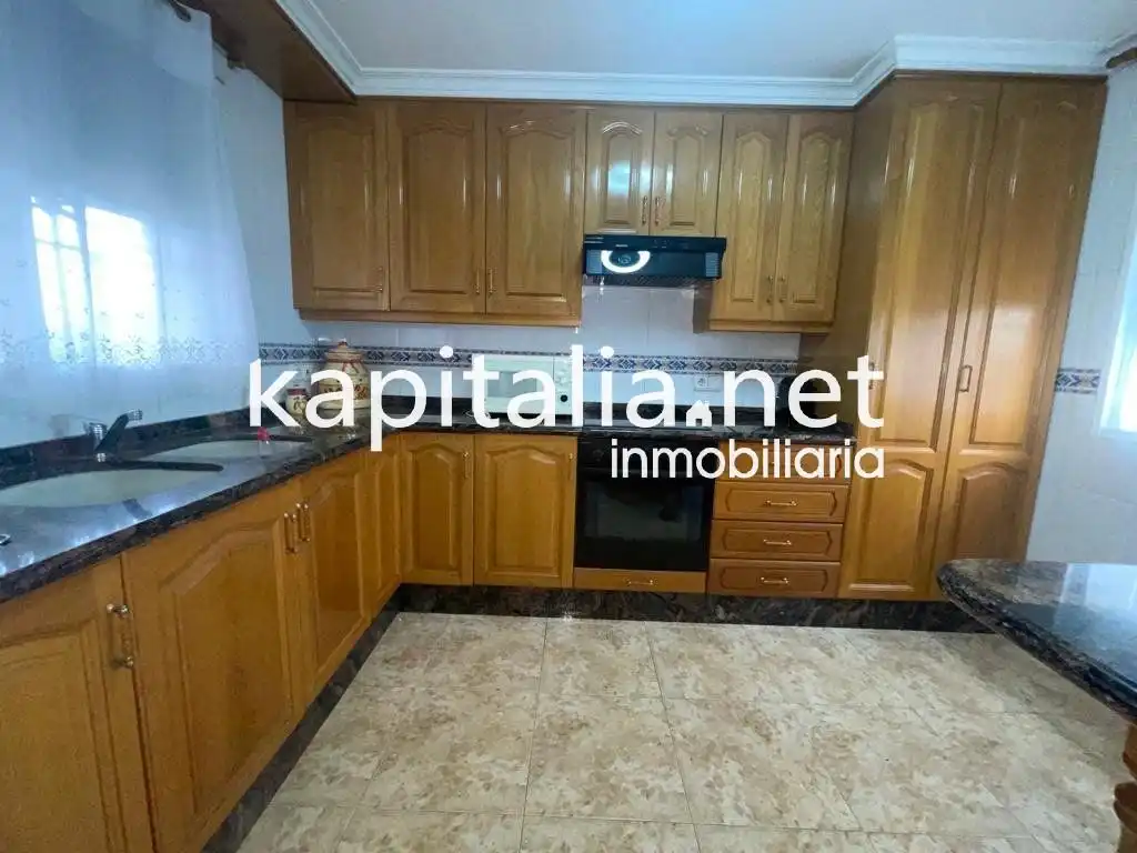 Cocina de Casa o chalet en venta en Alzira con Aire acondicionado, Jardín privado y Terraza