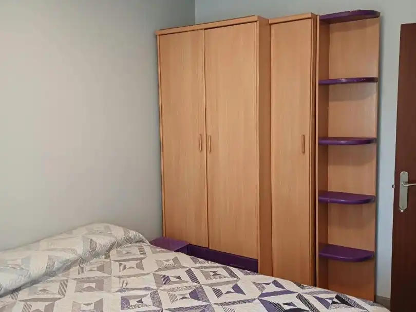 Schlafzimmer von Wohnung zur Miete in Santander