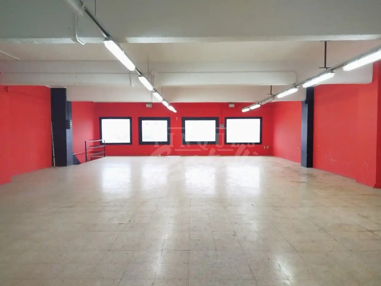 Fabrikhallen zur Miete in Mataró