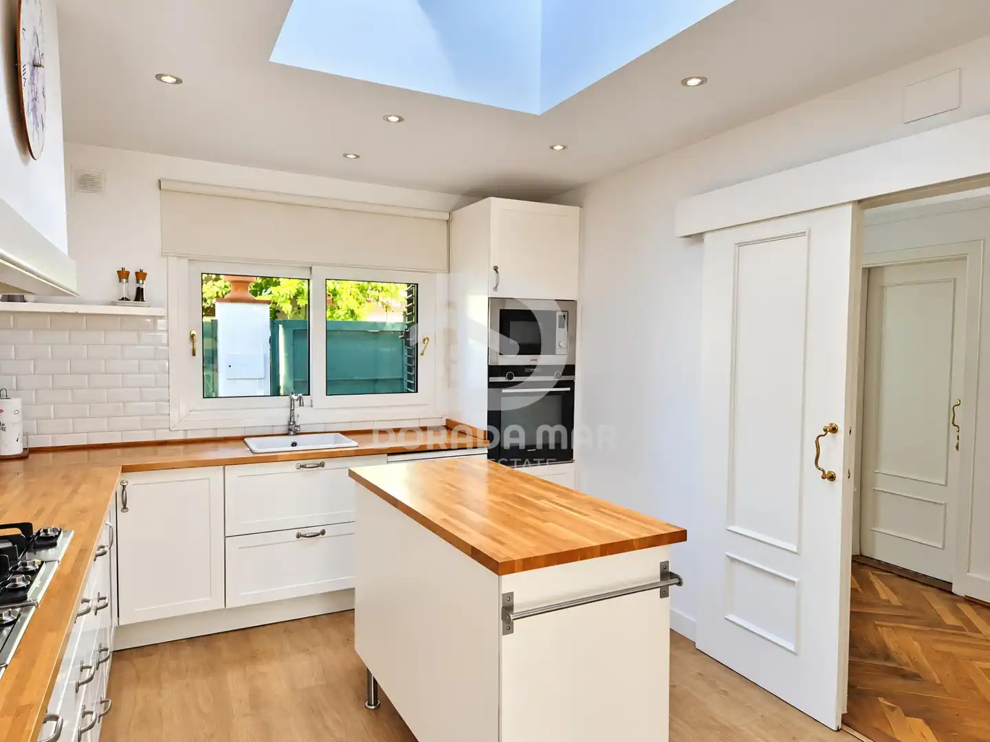 Cocina de Casa o chalet en venta en Sant Pere de Ribes con Calefacción, Jardín privado y Piscina