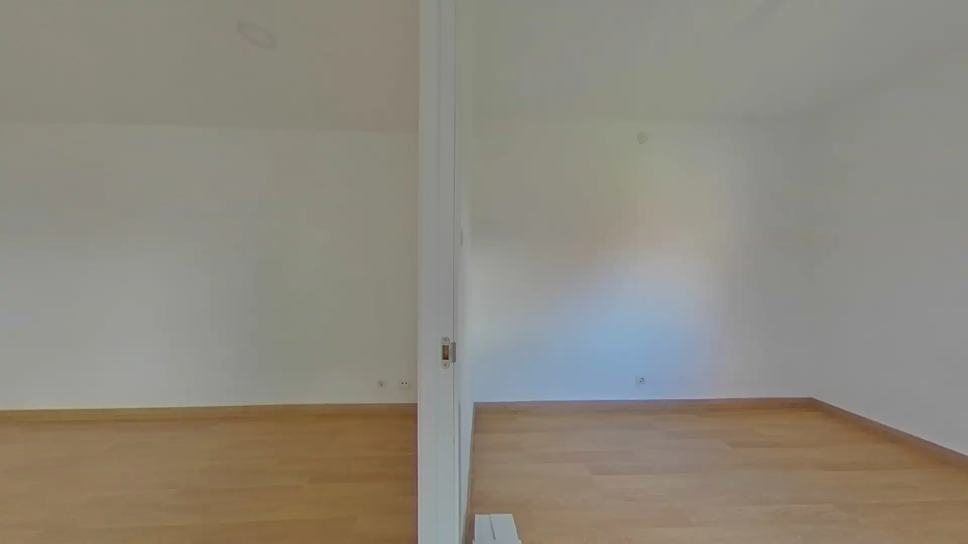 Habitación de Piso en venta en Santa Coloma de Gramenet con Parquet