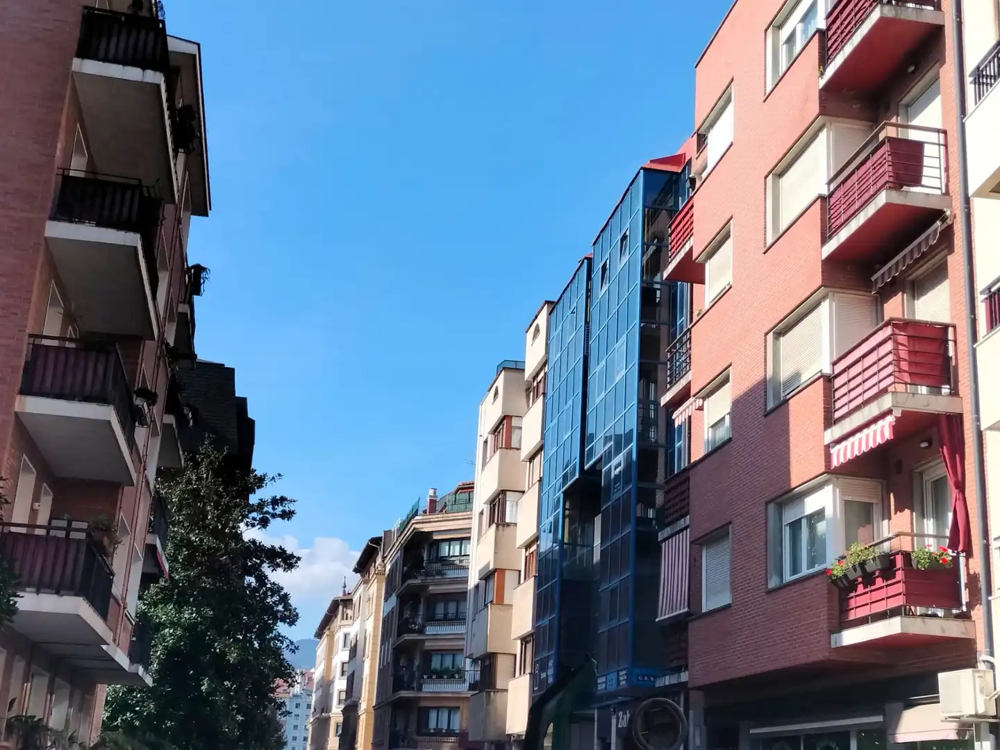 Oficina con ascensor en alquiler en Reina María Cristina Kalea 10, imagen 4