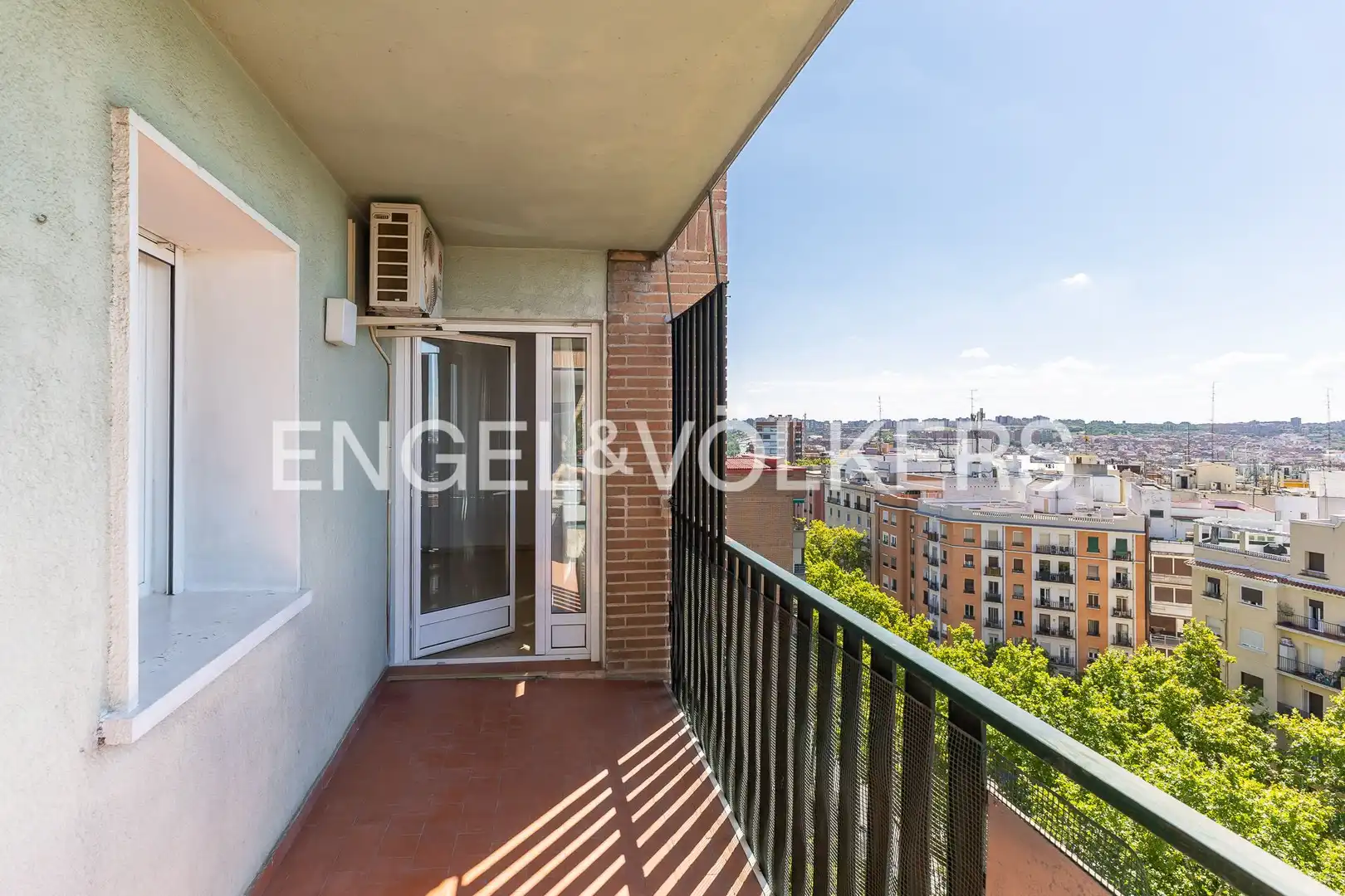 Balcony of Flat for sale in Madrid  with Air Conditioner, Heating and Terrace