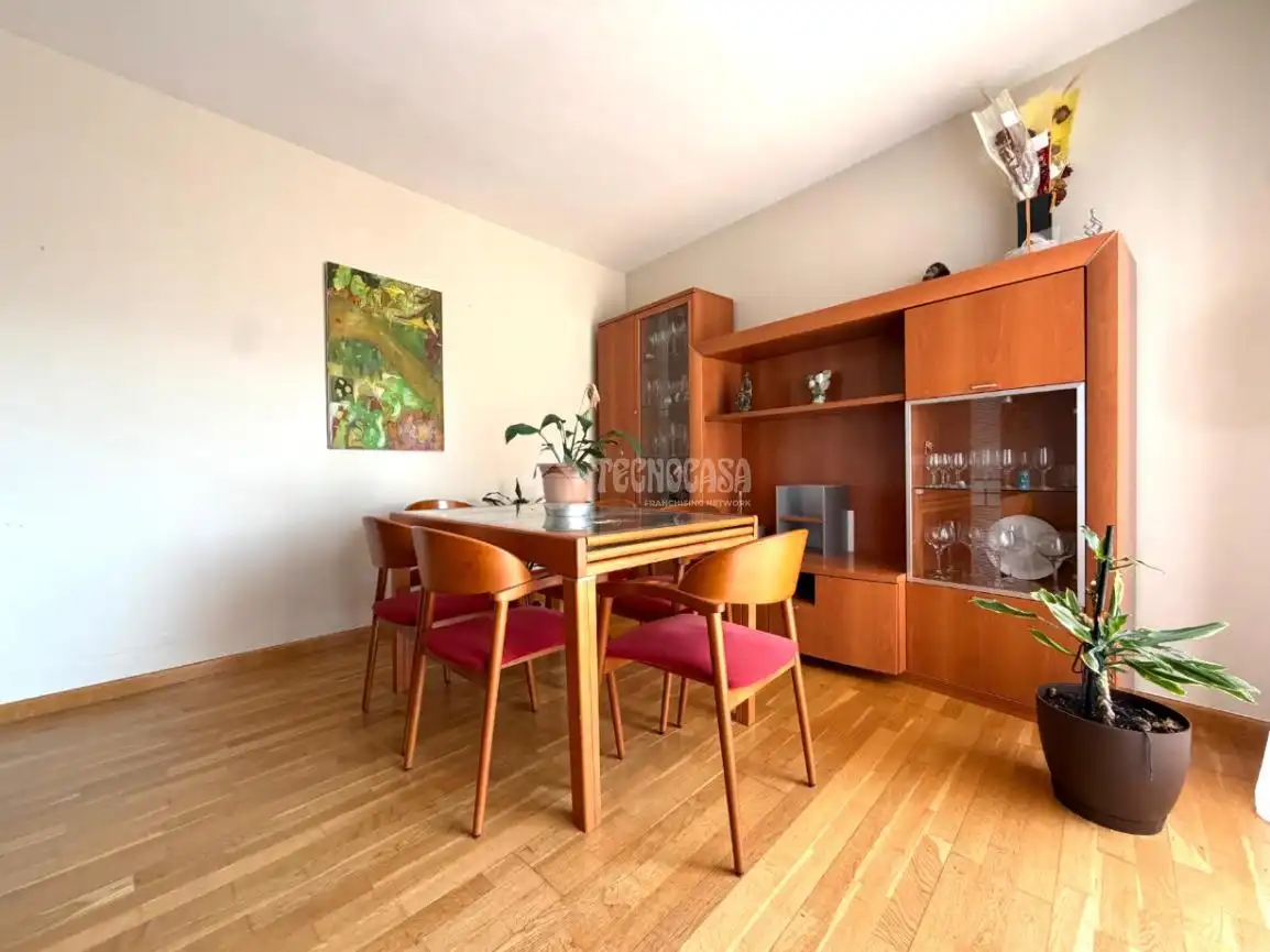 Comedor de Piso en venta en Badalona con Aire acondicionado, Trastero y Balcón