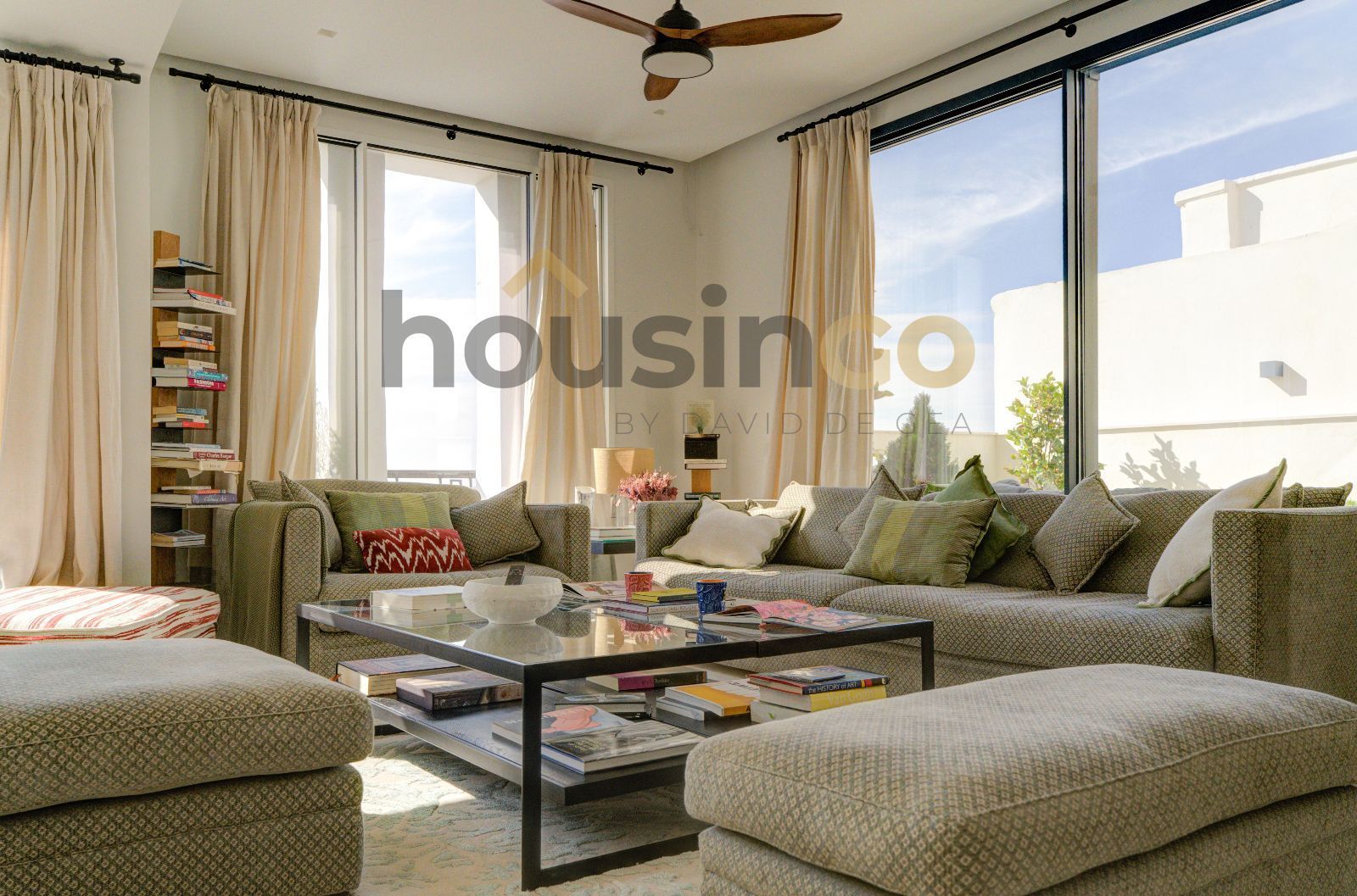 Living room of Attic to rent in  Madrid Capital  with Air Conditioner, Heating and Parquet flooring