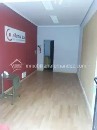 Local comercial en venda a Casco Antiguo, imagen 2