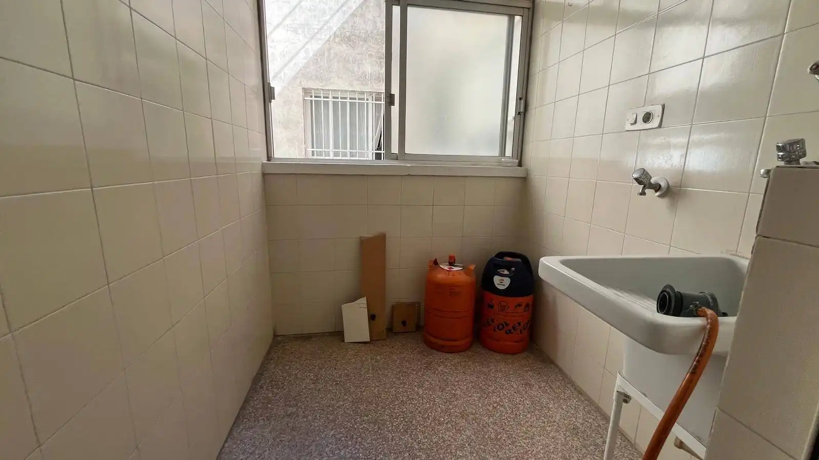 Cuina de Pis en venda en Elche / Elx amb Terrassa i Balcó