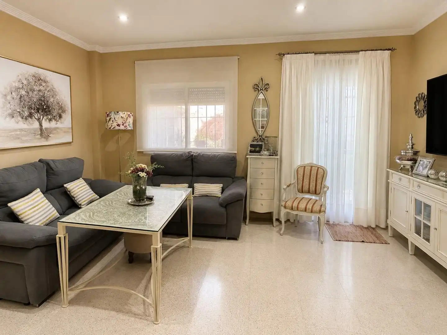 Living room of Detached homes for sale in Almensilla  with Air Conditioner and Private garden