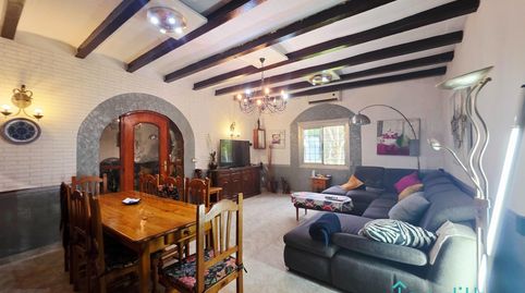 Casa en gran parcela de 6.500 m2 rodeada de tierras rústicas en Gava. Oportunidad., imatge 2