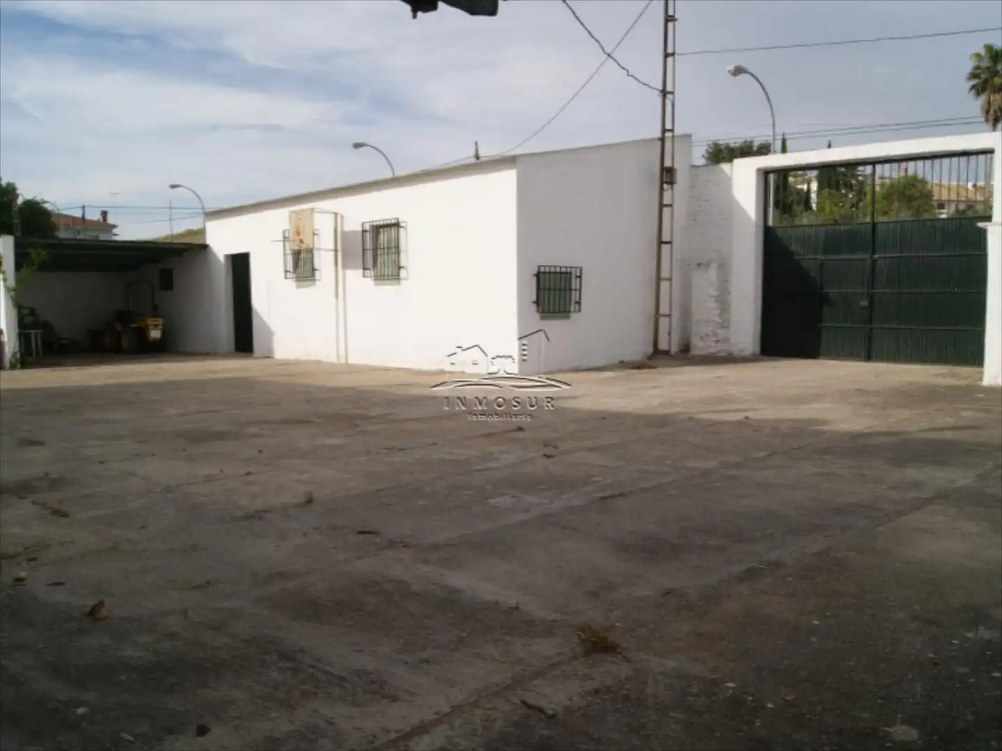 Vista exterior de Casa adosada en venda en Lucena