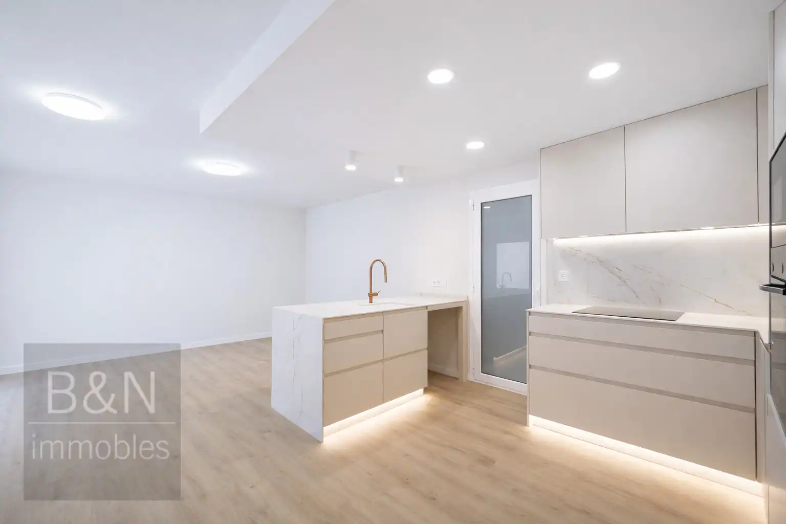 Cocina de Piso en venta en Terrassa con Aire acondicionado, Calefacción y Terraza